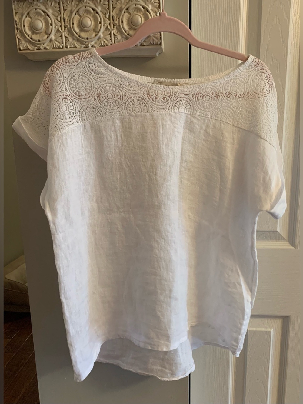Bellambra Made In Italy Women's White Linen Crochet Yoke Blouse - M